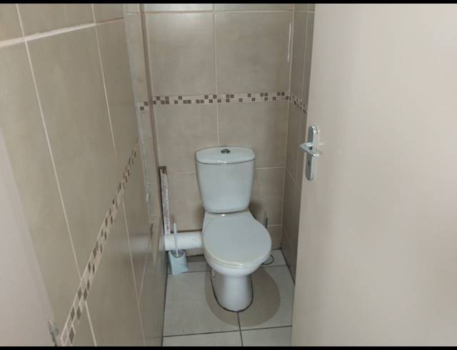 3 BEDROOM APARTMENT FOR SALE IN LAWRENCE ROCKS